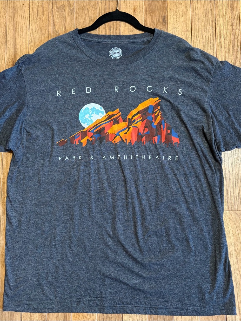 Red Rocks Park & Amphitheatre Gray Graphic T-Shirt Men’s XL - The Duck Company